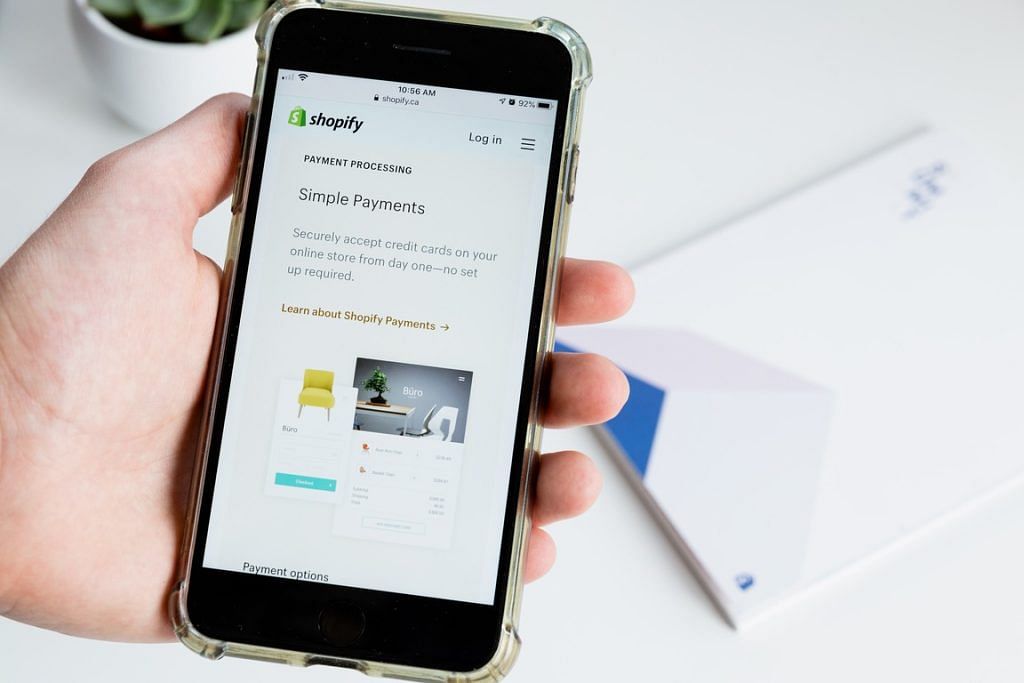payment processing page on the Shopify app